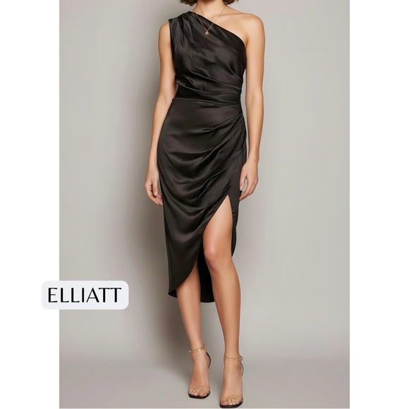 Elliatt Cassini Dress In Black Size Medium - Picture 2 of 13